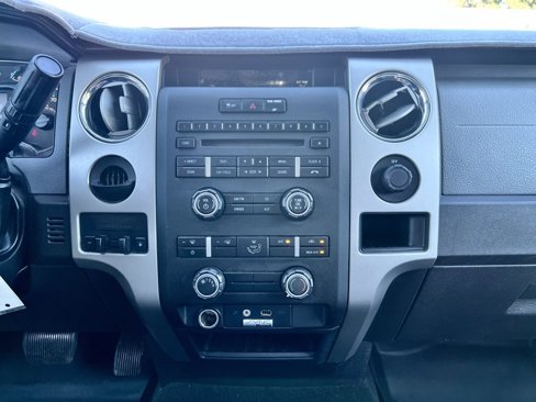 Used 2012 Ford F150 XLT w/ XLT Chrome Pkg image 25