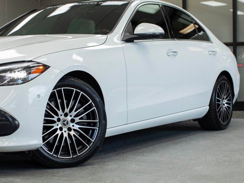 Used 2023 Mercedes-Benz C 300 4MATIC Sedan image 15