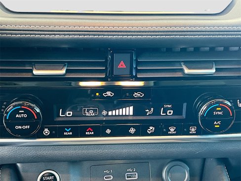 Used 2022 Nissan Rogue SL image 15