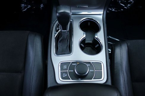 Used 2020 Jeep Grand Cherokee Altitude image 29