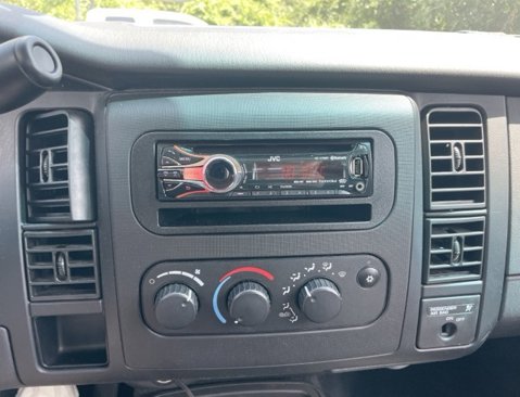 Used 2001 Dodge Dakota Sport image 8