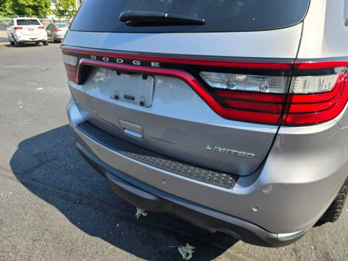 Used 2016 Dodge Durango Limited w/ Nav & Power Liftgate Group image 13