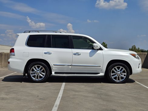 Used 2014 Lexus LX 570 4WD image 9