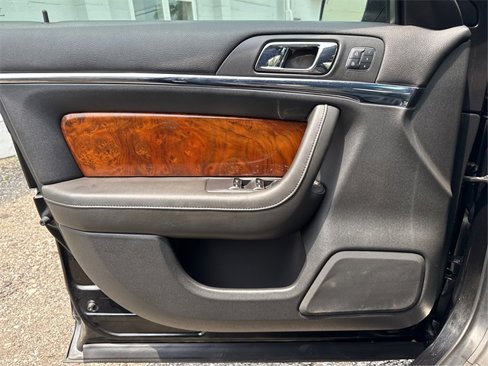 Used 2014 Lincoln MKS w/ Equipment Group 101A image 22