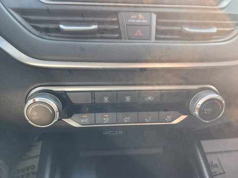 Used 2021 Nissan Altima 2.5 SV image 16