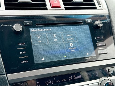 Used 2017 Subaru Outback 2.5i Limited image 15