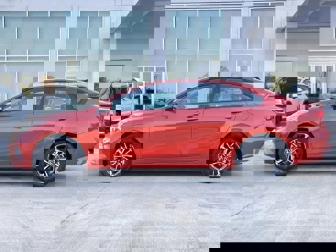 Used 2023 Kia Forte LXS image 4