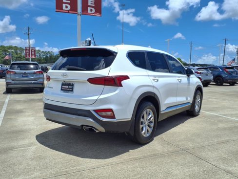 Used 2019 Hyundai Santa Fe SE image 6