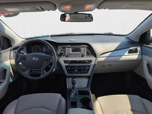 Used 2016 Hyundai Sonata SE image 18