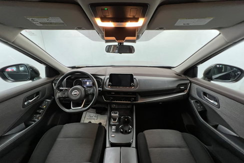 Used 2023 Nissan Rogue SV image 10