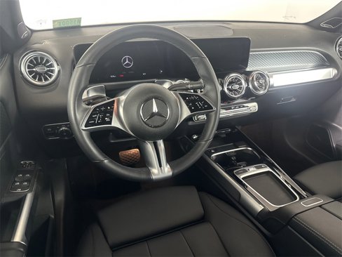 Certified 2024 Mercedes-Benz GLB 250 4MATIC image 25