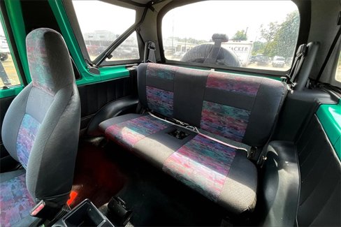 Used 1994 Geo Tracker 2WD 2-Door image 18