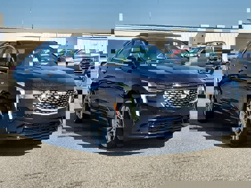 Used 2020 Cadillac CT4 Luxury w/ Sun And Sound Package image 3