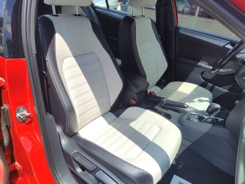 Used 2016 Volkswagen Jetta Sport w/ Lighting Package image 18