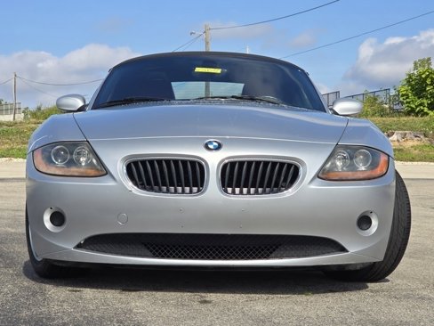 Used 2004 BMW Z4 2.5i image 18