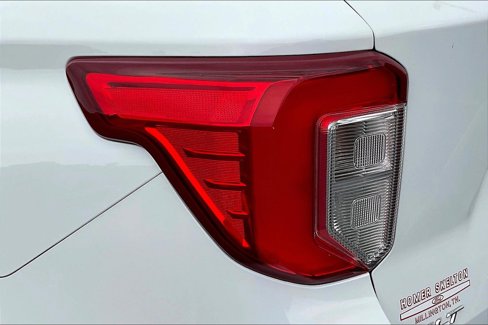 Used 2020 Ford Explorer XLT image 26
