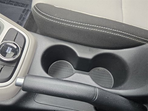 Certified 2025 Hyundai Venue SEL image 25