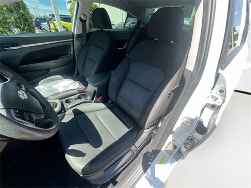 Used 2018 Hyundai Elantra SEL image 2