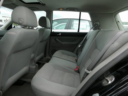 Used 2006 Volkswagen Golf GLS image 36