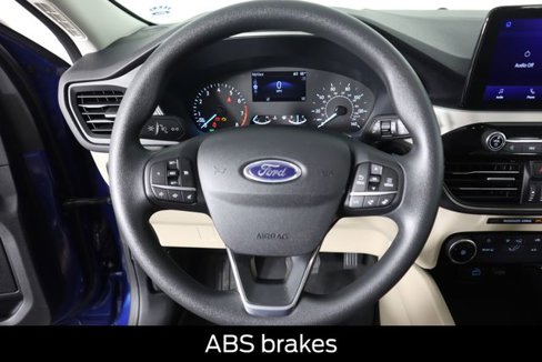 Used 2022 Ford Escape SE image 40