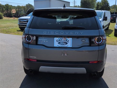 Used 2017 Land Rover Discovery Sport HSE image 12