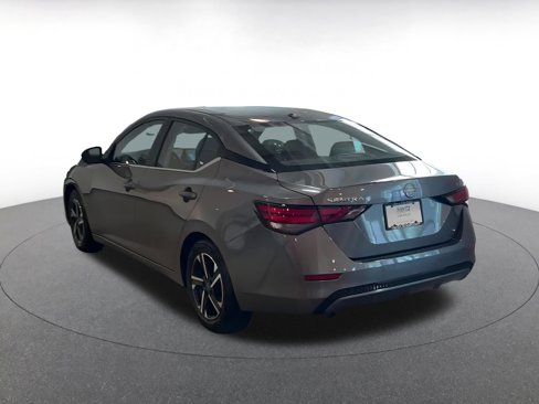 Used 2024 Nissan Sentra SV image 11