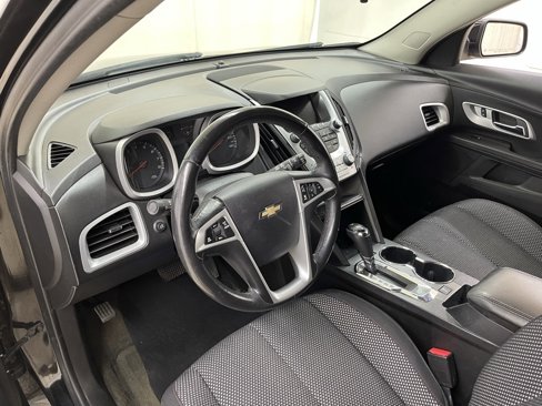Used 2017 Chevrolet Equinox LT w/ Convenience Package image 19