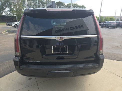 Used 2019 Cadillac Escalade Premium Luxury image 12