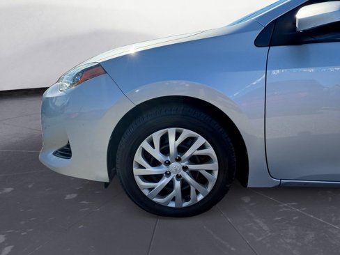Used 2018 Toyota Corolla L image 15