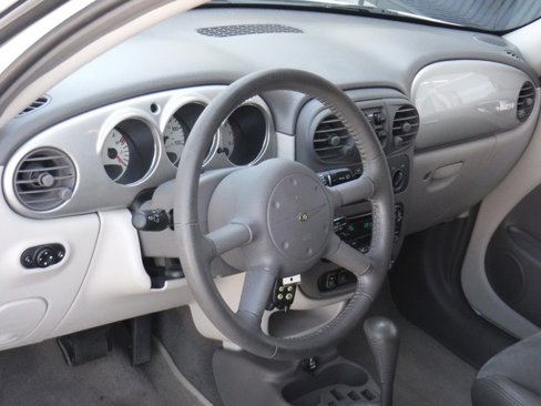 Used 2002 Chrysler PT Cruiser Limited image 18