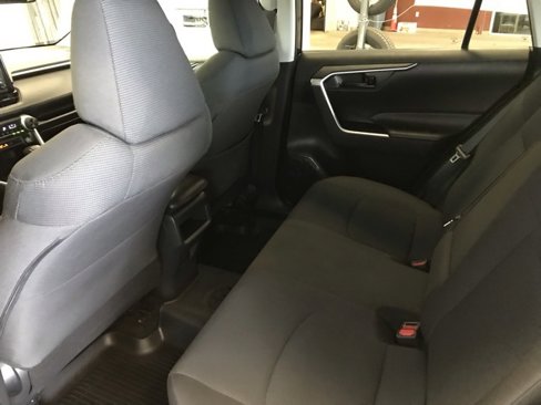 Certified 2021 Toyota RAV4 LE image 13
