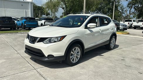 Used 2018 Nissan Rogue Sport SV image 3