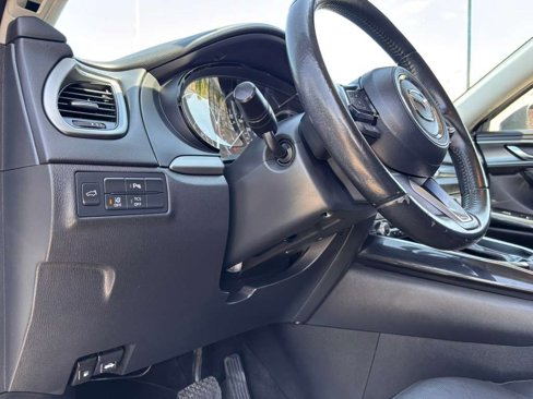 Used 2019 MAZDA CX-9 Touring w/ Touring Premium Package image 25