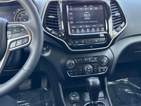 Certified 2021 Jeep Cherokee Limited w/ Mopar Interior Package image 18