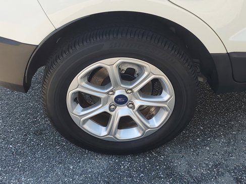 Certified 2021 Ford EcoSport SE image 5