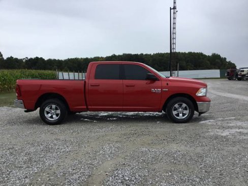Used 2019 RAM 1500 Classic SLT image 2