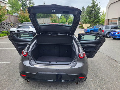 Used 2022 MAZDA MAZDA3 s image 12