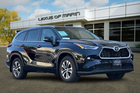 Used 2024 Toyota Highlander XLE image 6