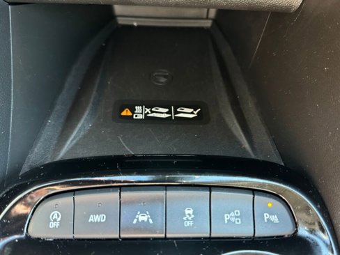 Used 2021 Buick Encore GX Essence w/ Advanced Technology Package image 32