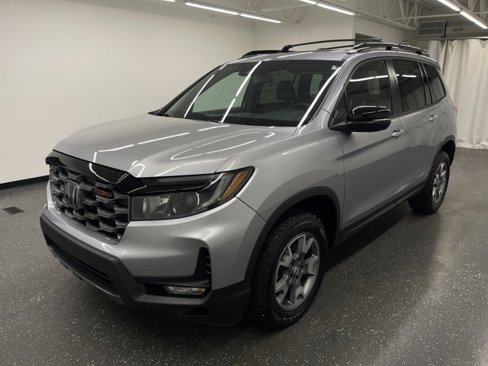 Used 2023 Honda Passport TrailSport image 4