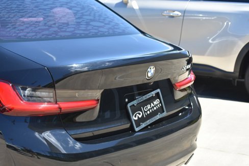 Used 2021 BMW 330i Sedan w/ Premium Package image 15