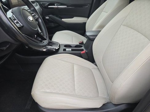 Used 2021 Kia Seltos SX w/ SX Sunroof Package image 10
