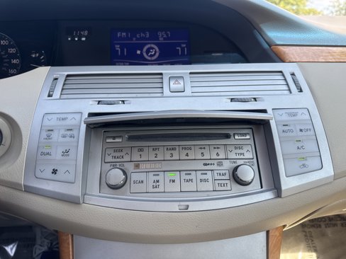 Used 2007 Toyota Avalon Limited image 23