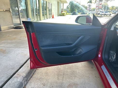Used 2018 Tesla Model 3 Long Range image 31