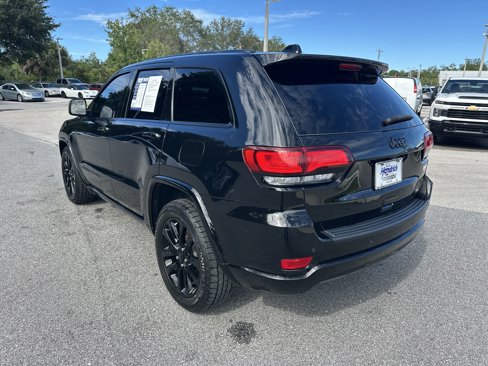 Used 2022 Jeep Grand Cherokee Laredo X image 8