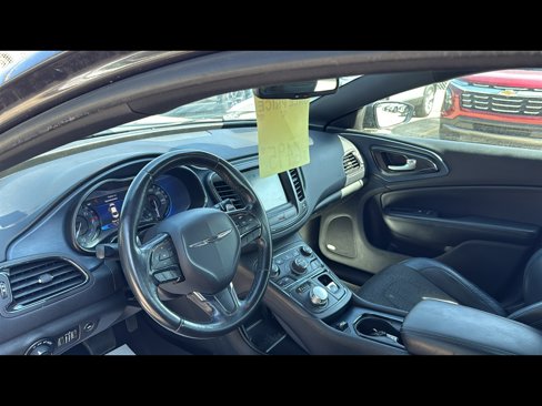 Used 2015 Chrysler 200 S w/ Navigation & Sound Group I image 9