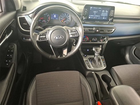 Used 2021 Kia Seltos S image 2