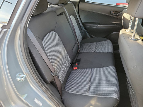 Used 2018 Hyundai Kona SEL image 17