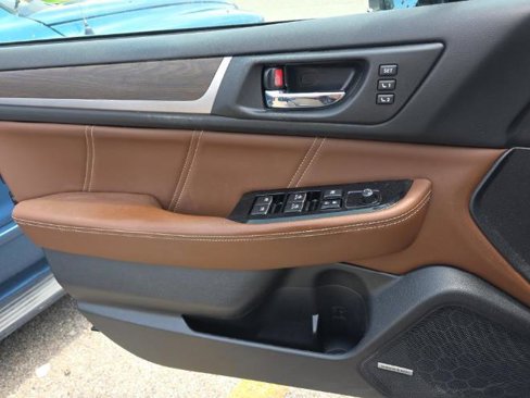 Used 2017 Subaru Outback 3.6R Touring image 16