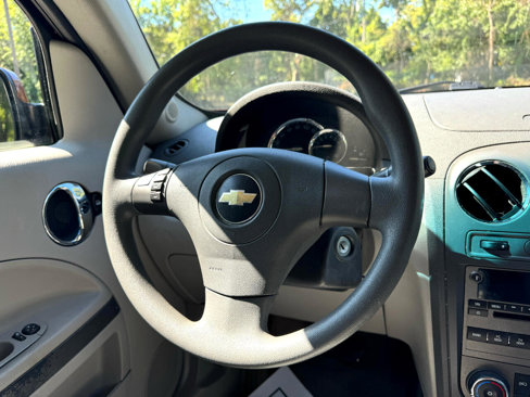 Used 2008 Chevrolet HHR LT w/ Enhanced Safety Package image 39